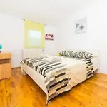 Three Bedroom تروغير