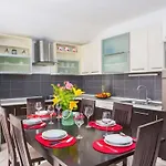 Three Bedroom فيلة